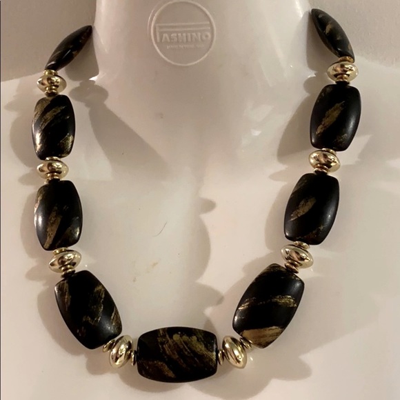 💟 Sale 2/$15 💟 Vintage 1980’s Black & Gold Necklace-Unique! - Picture 1 of 3